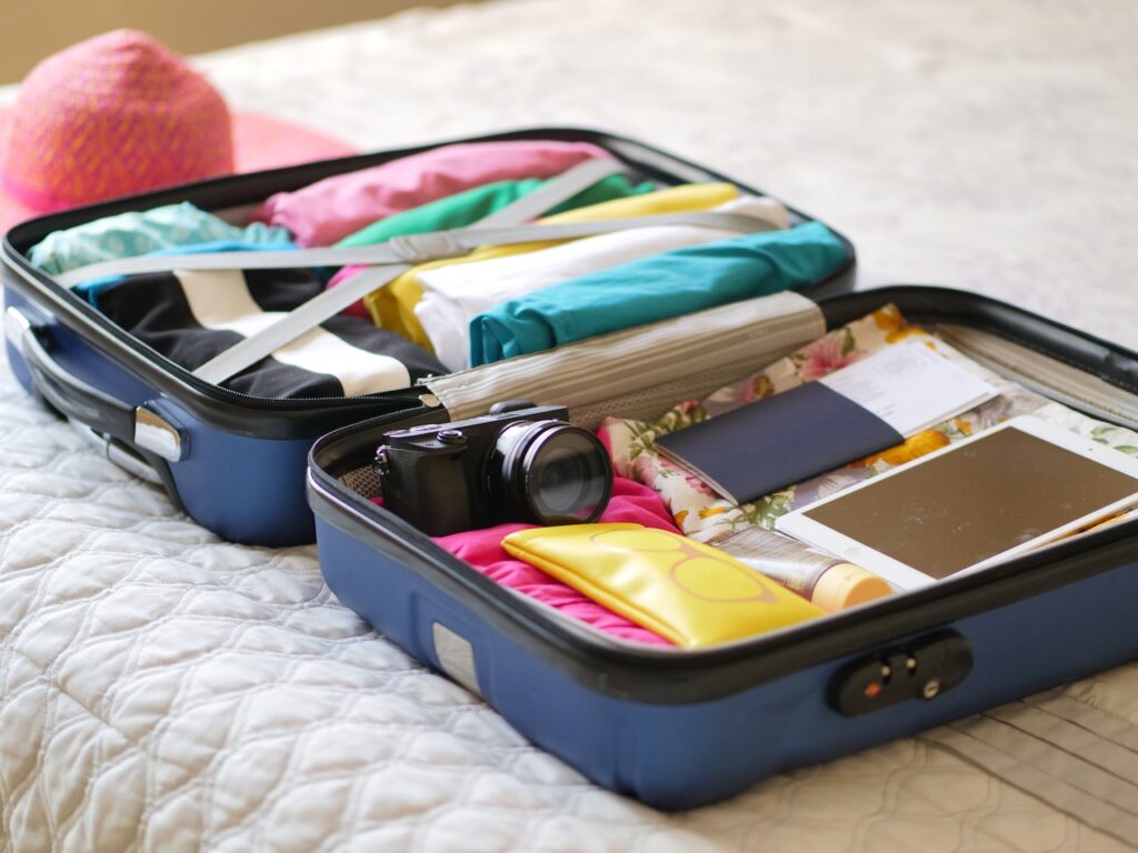 The Ultimate Guide to Hard Shell Suitcase Sets for Travellers